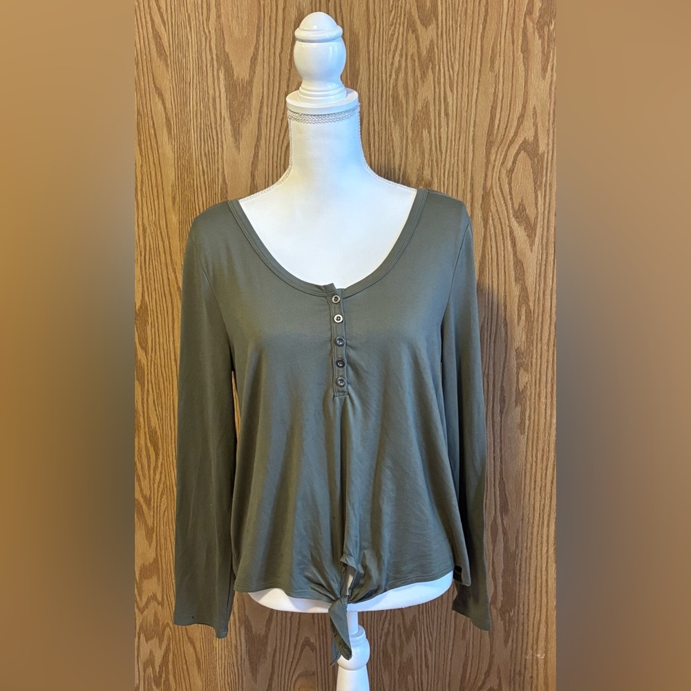 Pink Republic Olive Button-Front Blouse